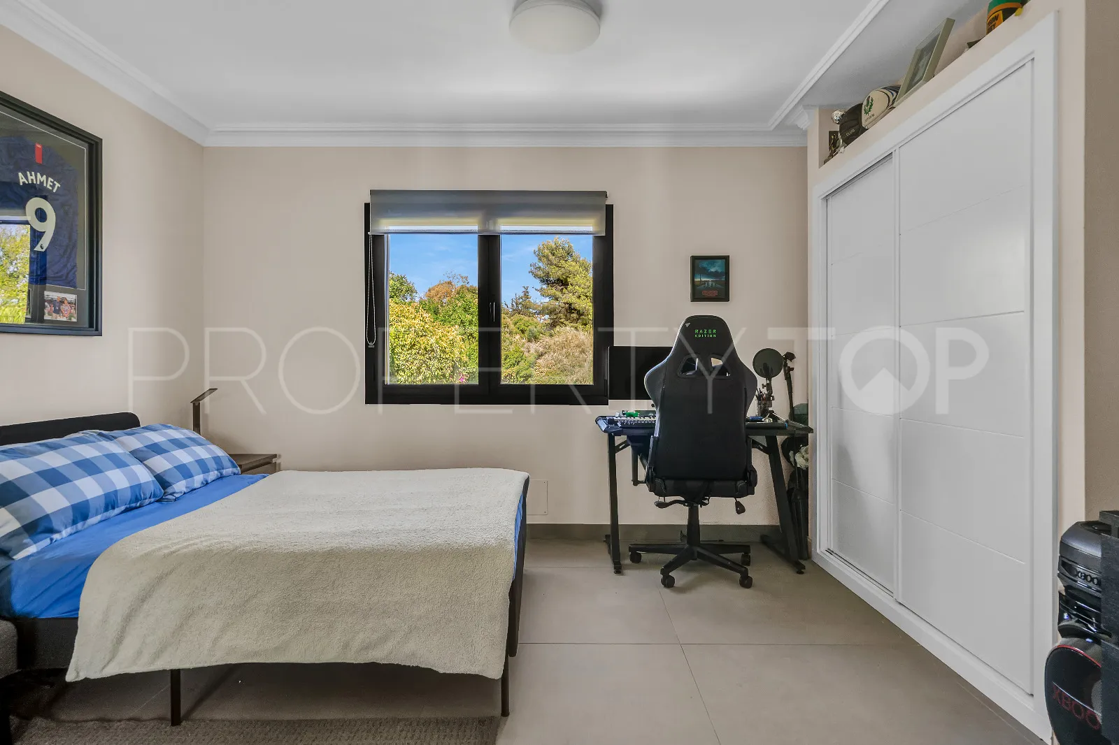 Villa en venta con 4 dormitorios en Guadalmina Alta