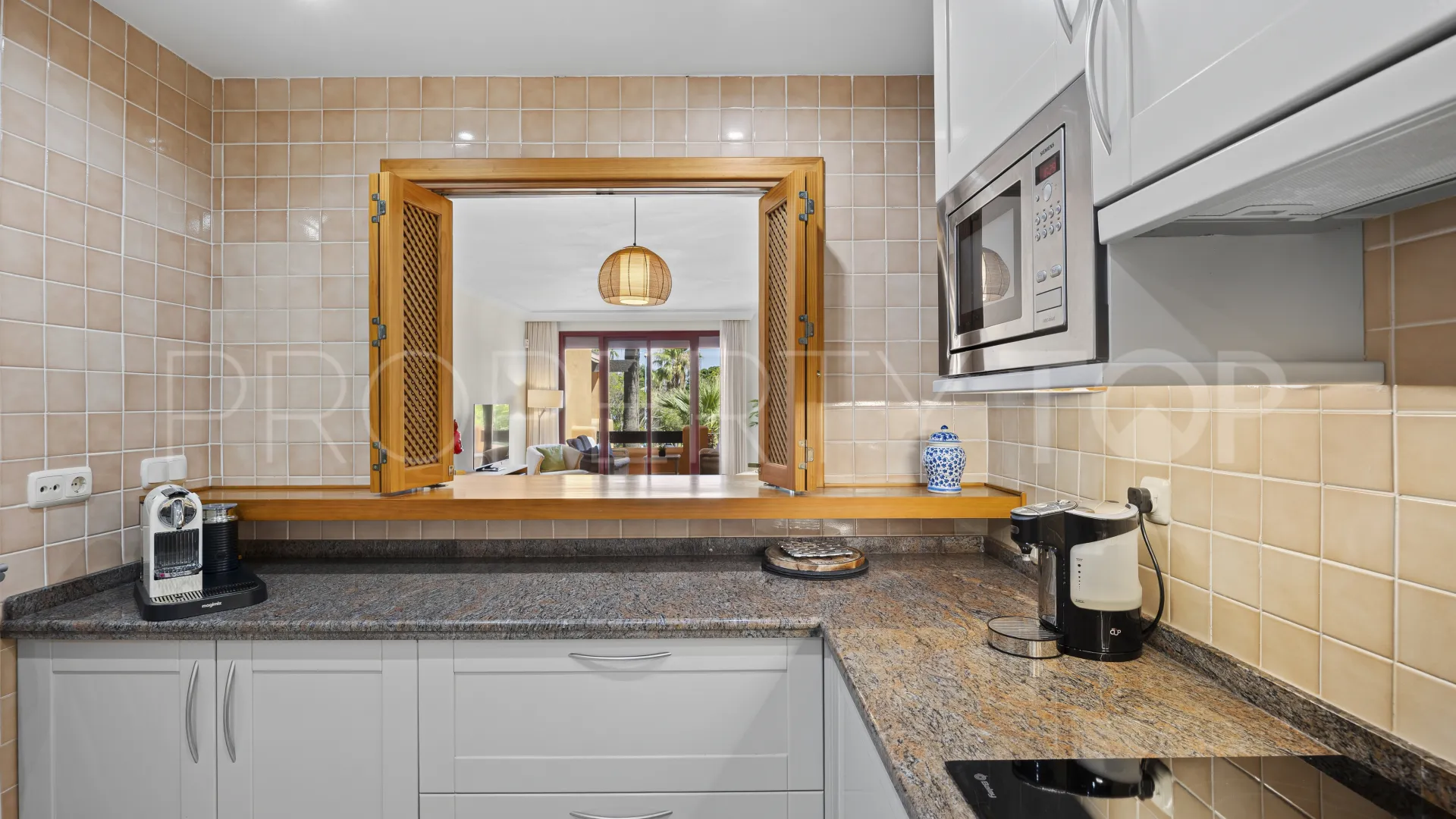 For sale duplex penthouse in Bahia Alcantara with 3 bedrooms