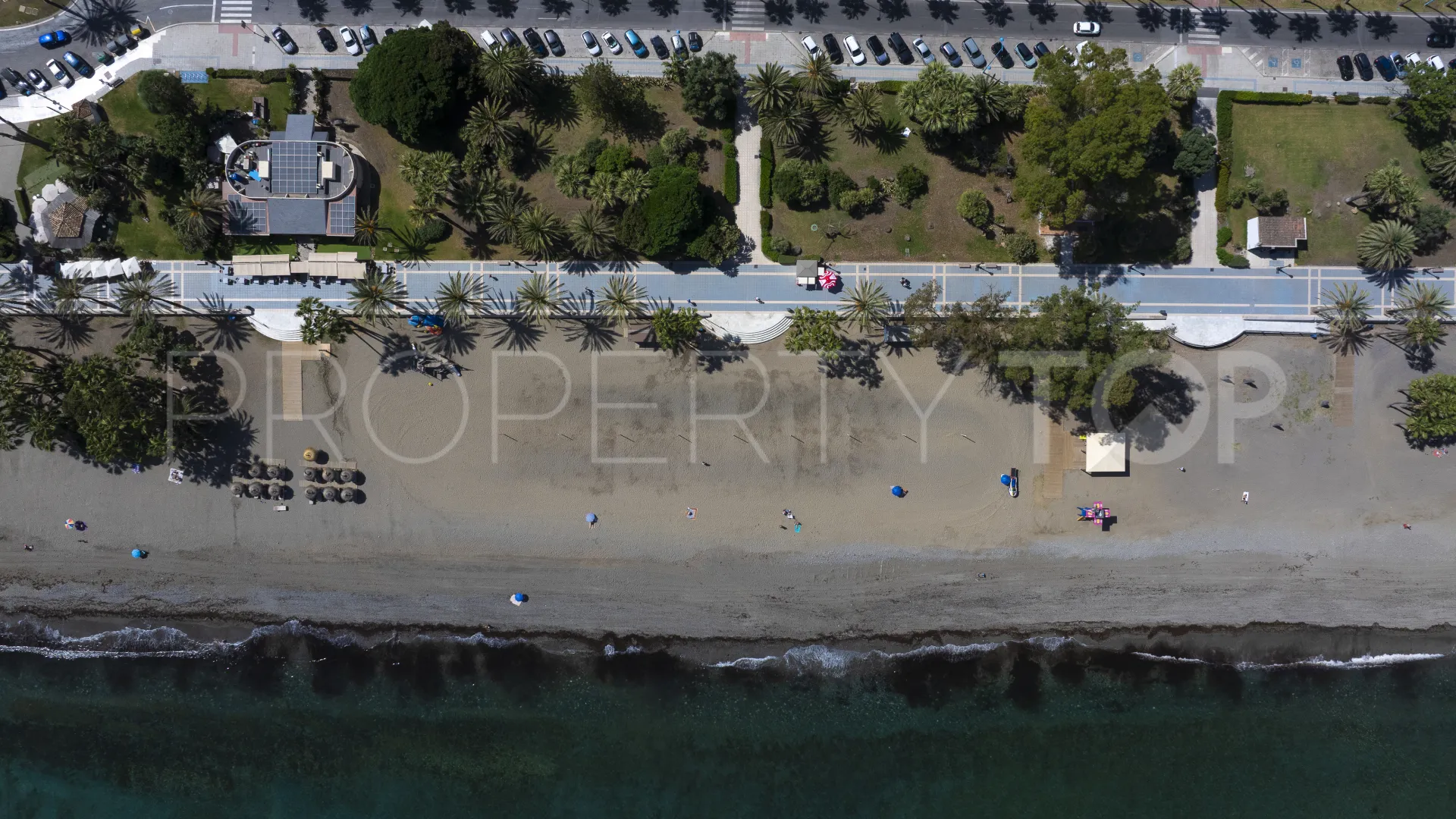 For sale duplex penthouse in Bahia Alcantara with 3 bedrooms