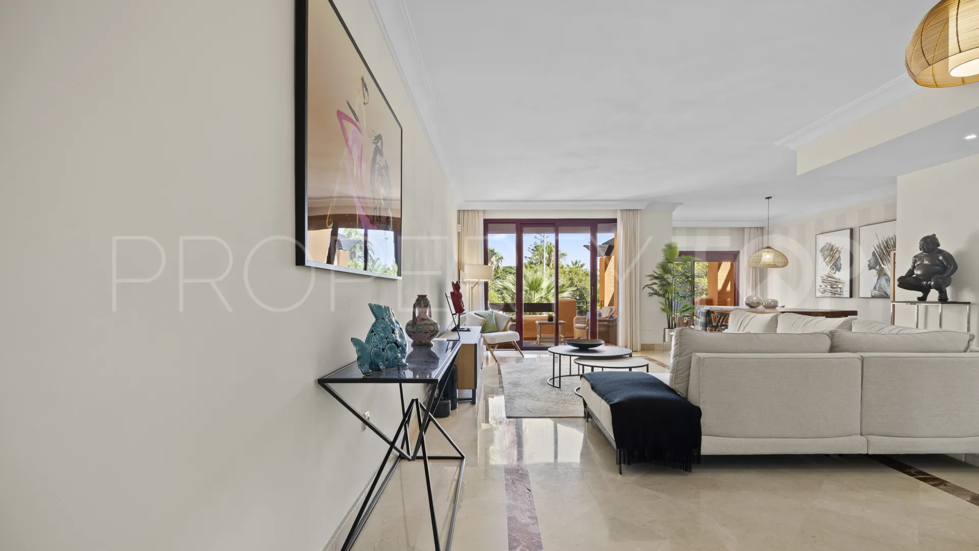 For sale duplex penthouse in Bahia Alcantara with 3 bedrooms