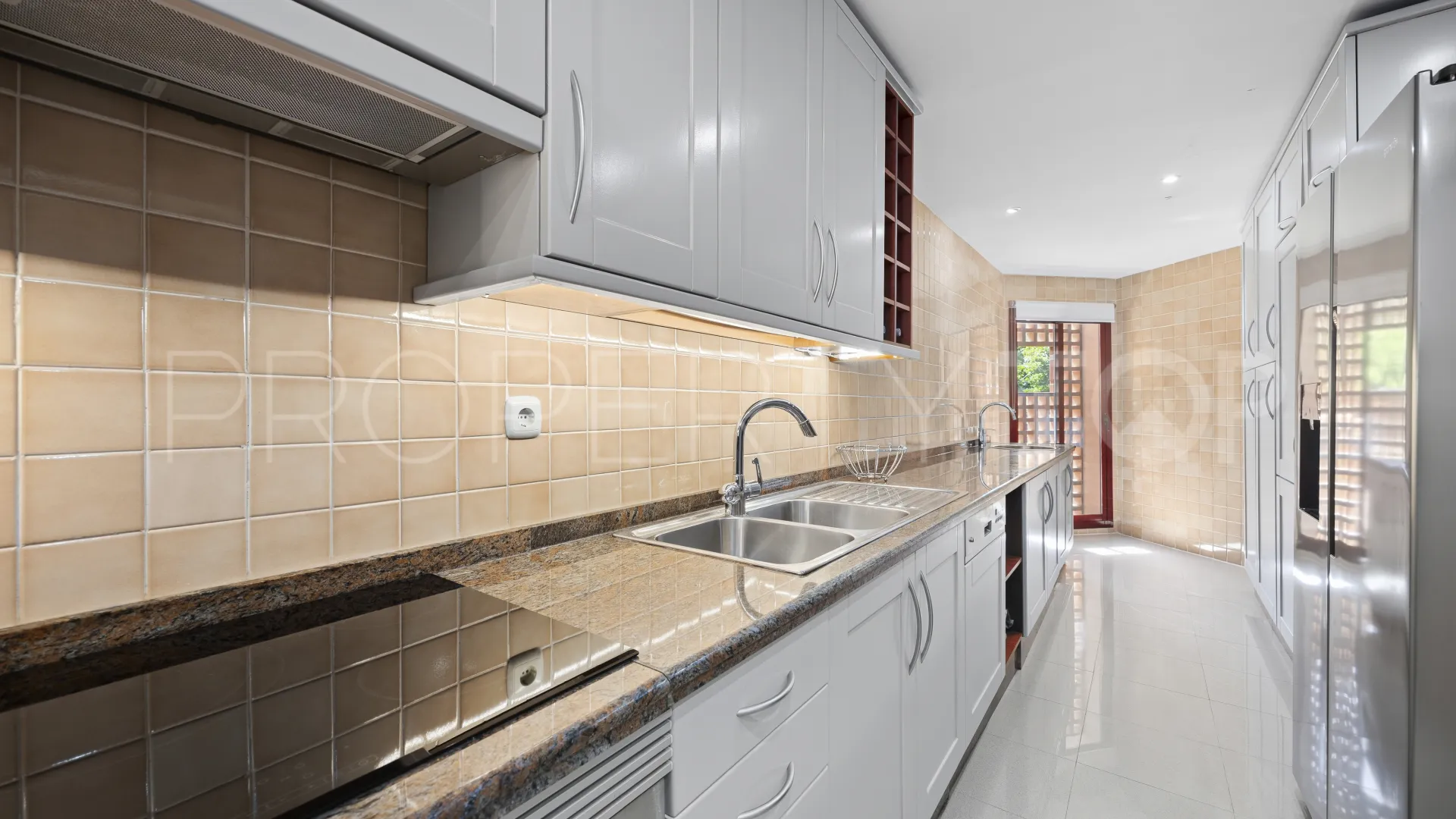For sale duplex penthouse in Bahia Alcantara with 3 bedrooms