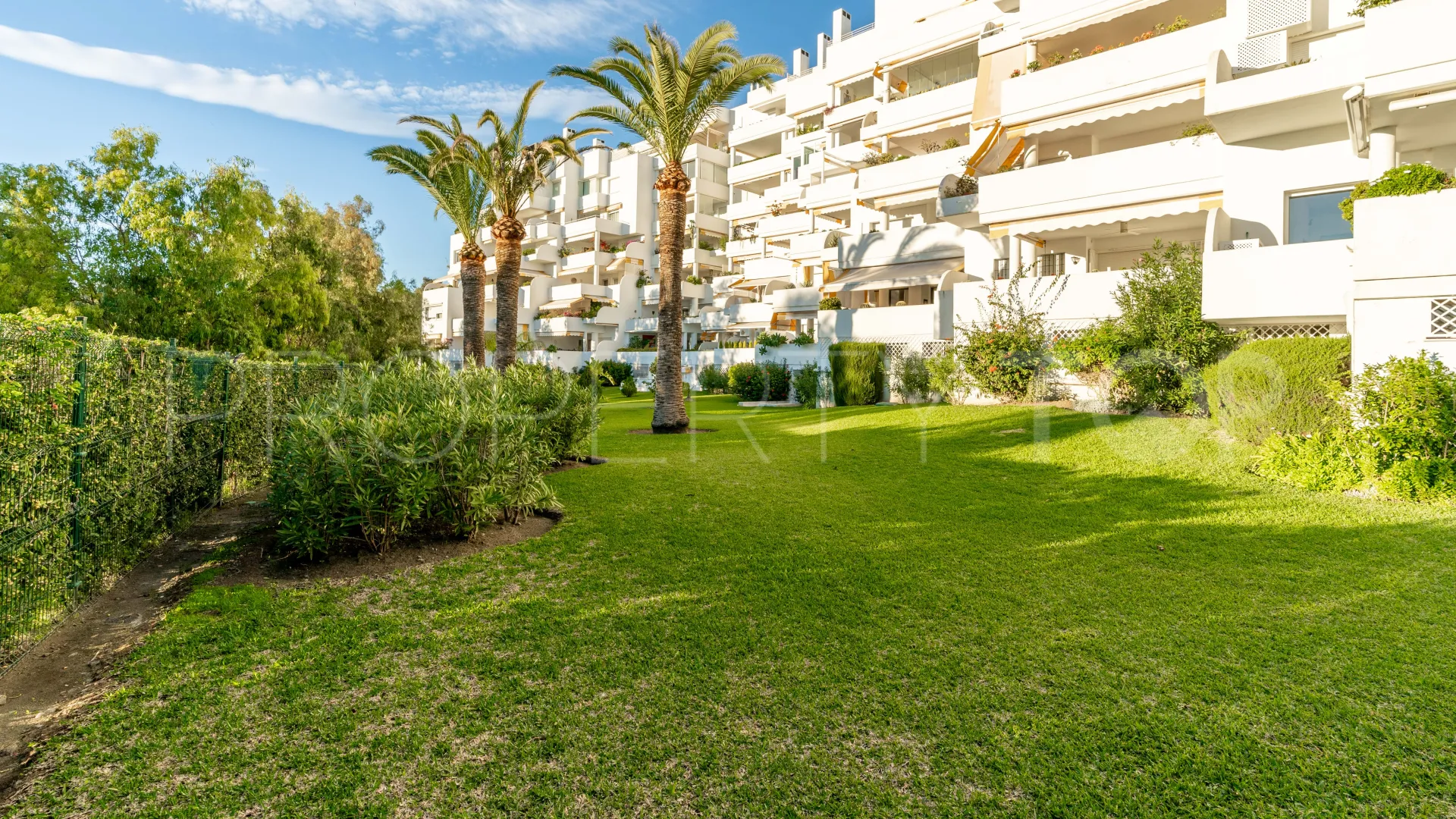 Guadalmina Alta, apartamento en venta de 2 dormitorios