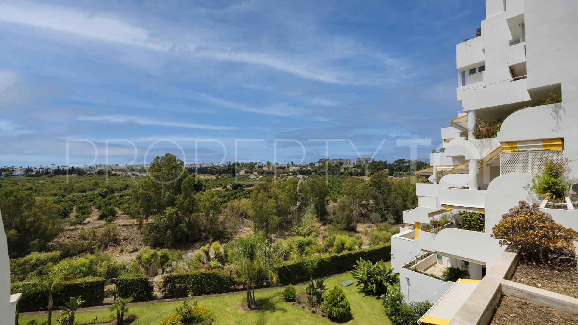Guadalmina Alta, apartamento en venta de 2 dormitorios