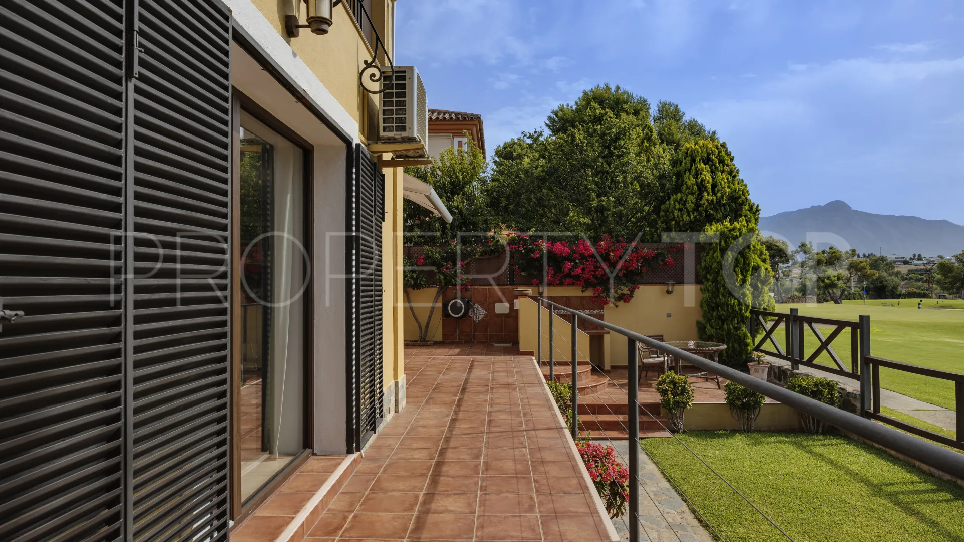 For sale Guadalmina Alta villa with 5 bedrooms