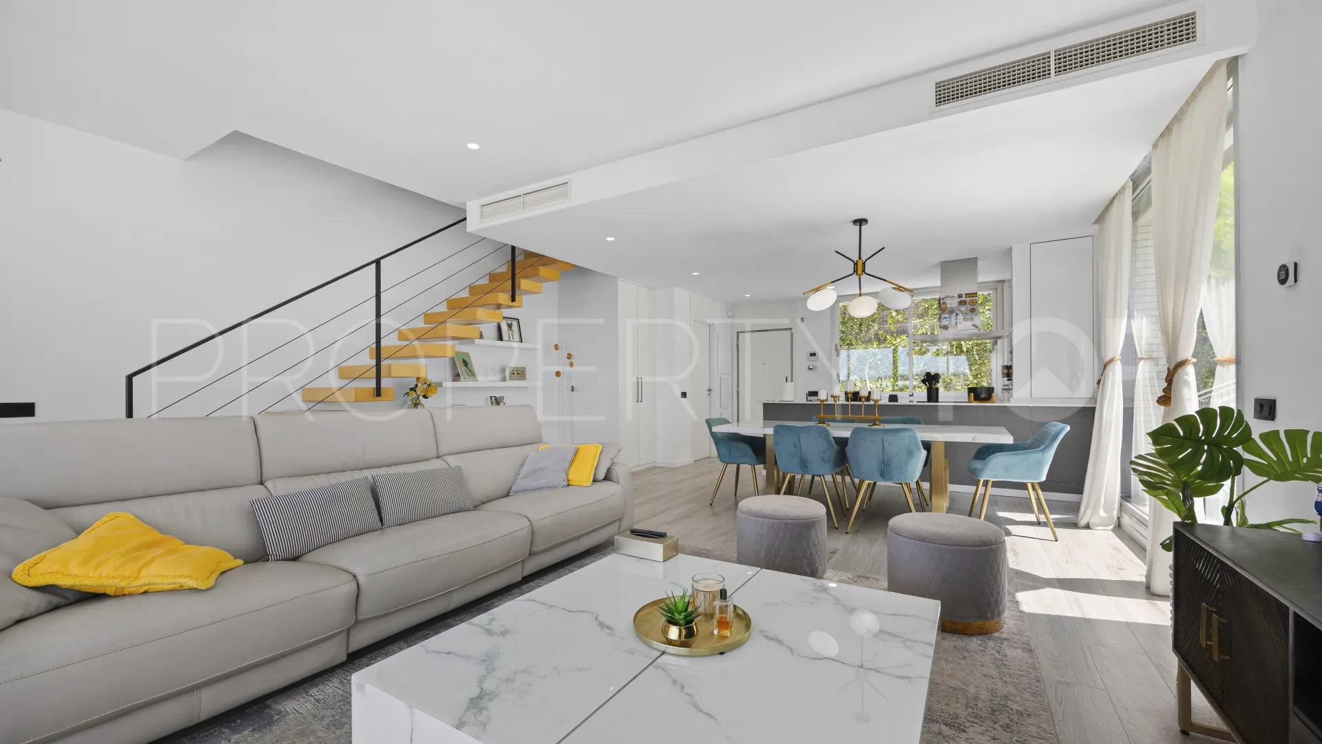 3 bedrooms Estepona town house for sale