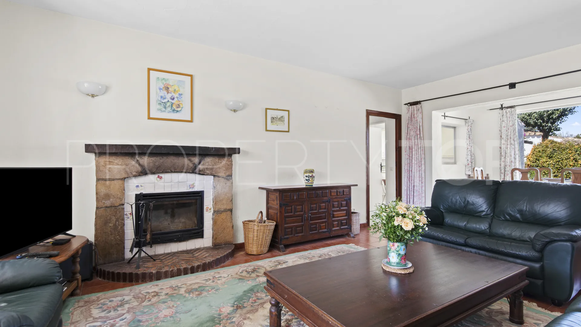 Villa en venta en Guadalmina Baja