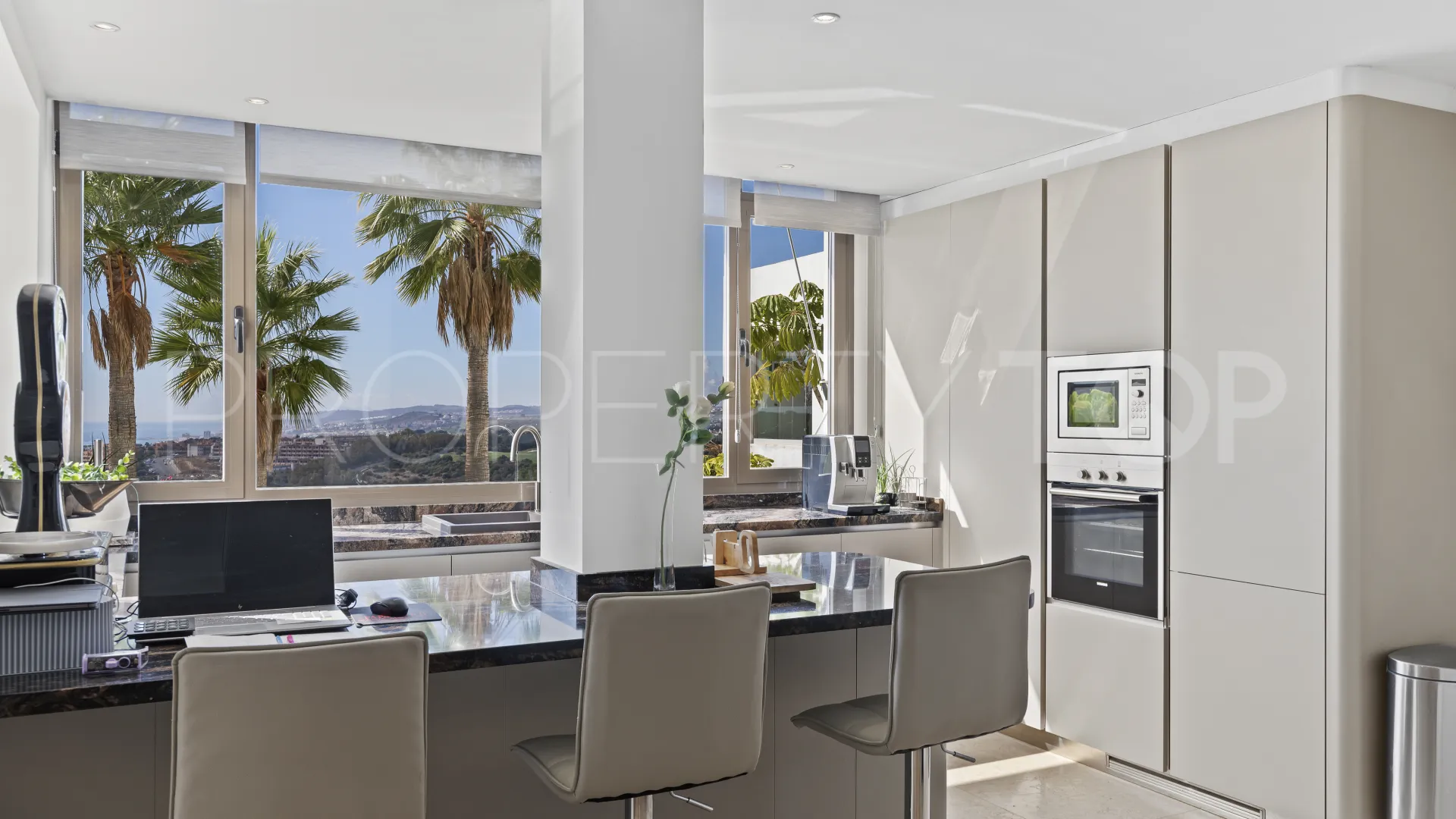 For sale Casares 2 bedrooms ground floor apartment