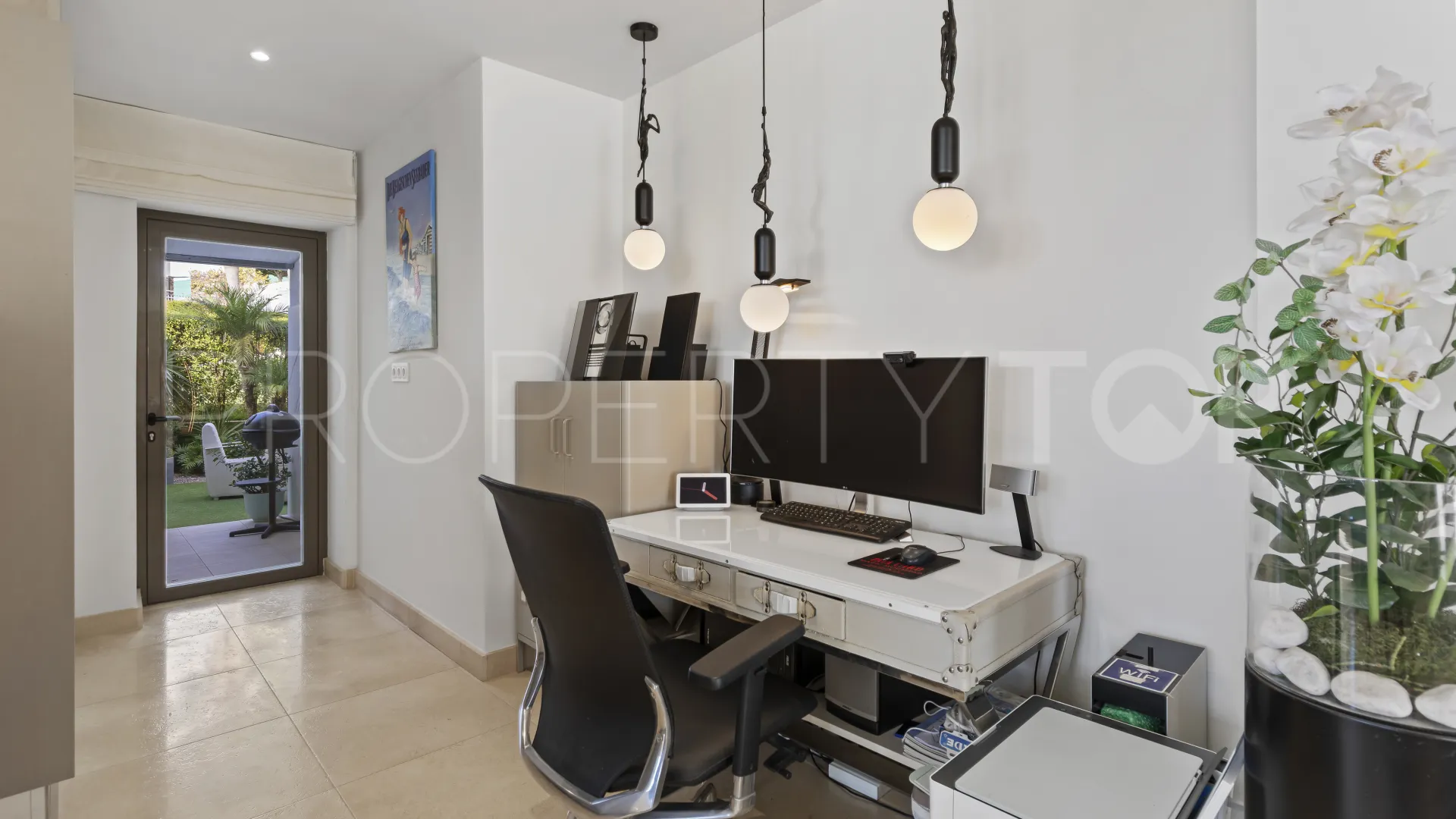 For sale Casares 2 bedrooms ground floor apartment