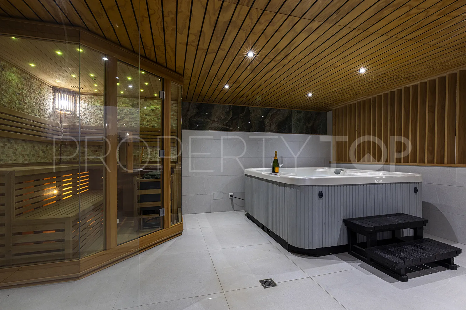 Casares, villa en venta