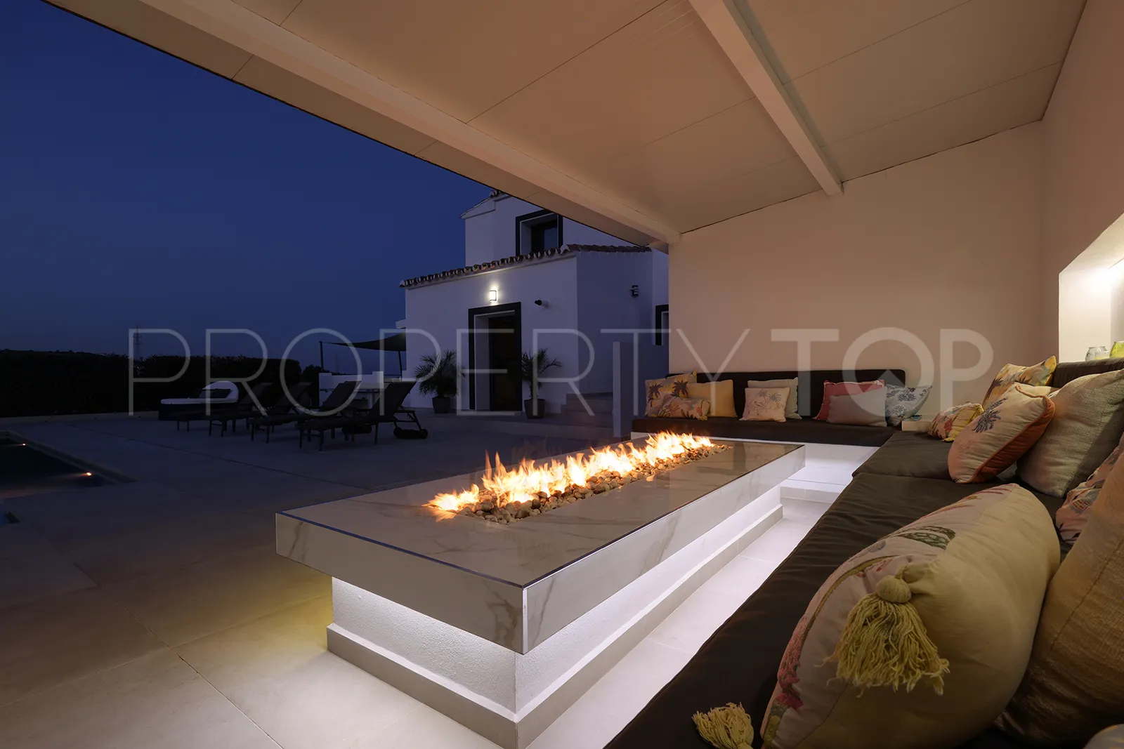 Casares, villa en venta