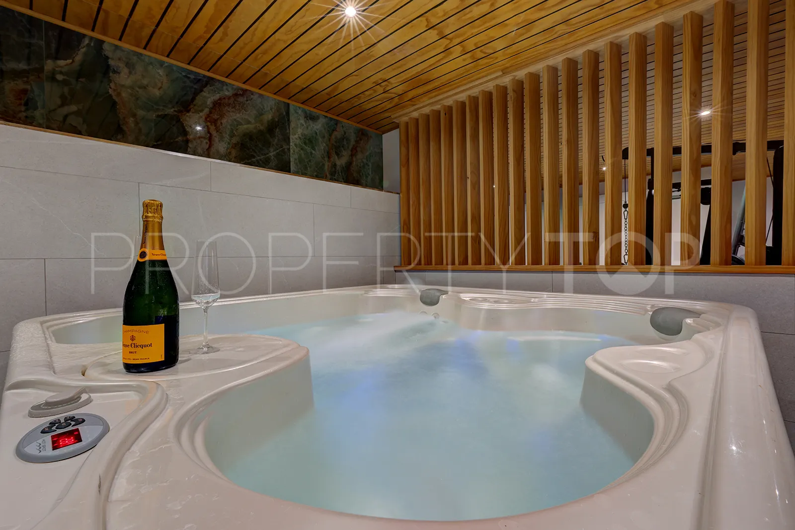 Casares, villa en venta
