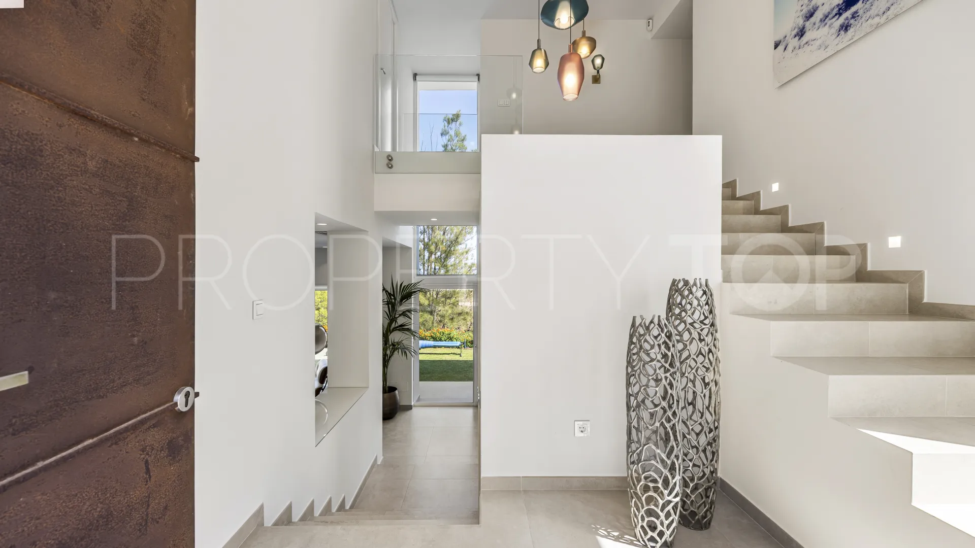 Villa en venta con 4 dormitorios en Benahavis
