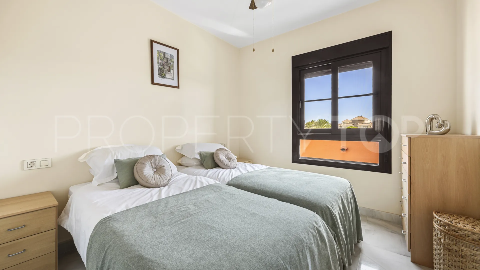 Estepona, atico duplex a la venta