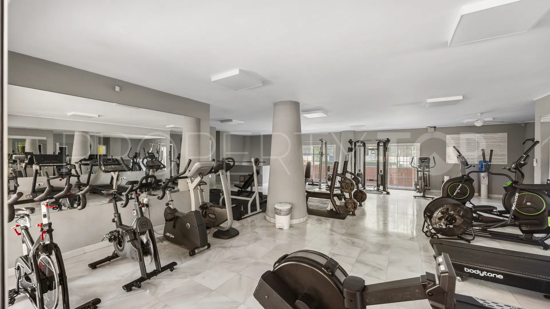 Estepona, atico duplex a la venta