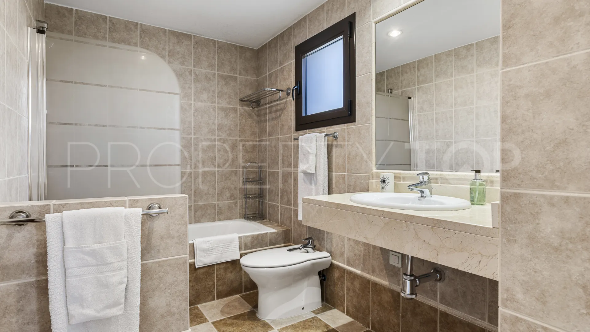 Estepona, atico duplex a la venta