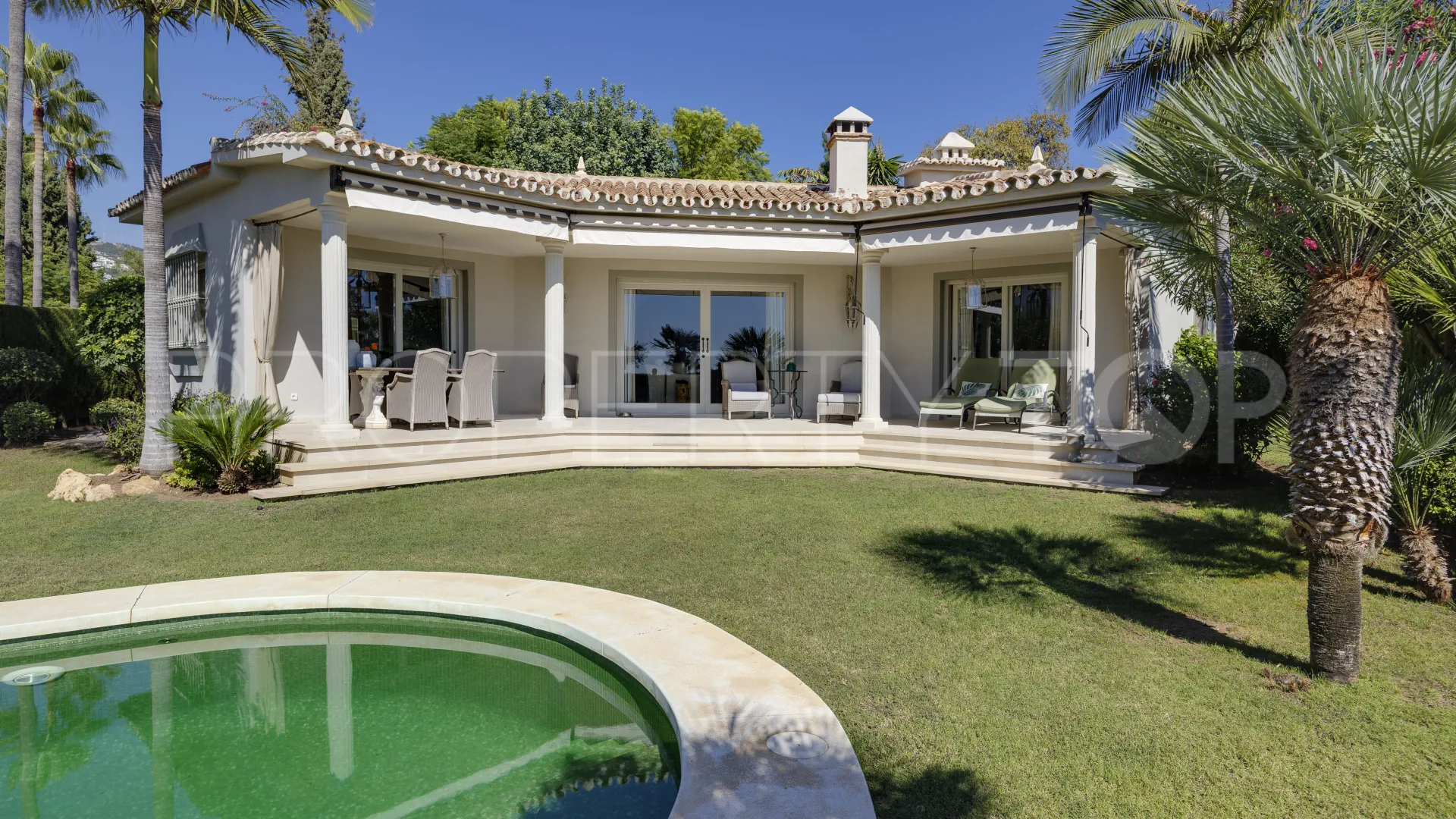 For sale Marbella 2 bedrooms villa