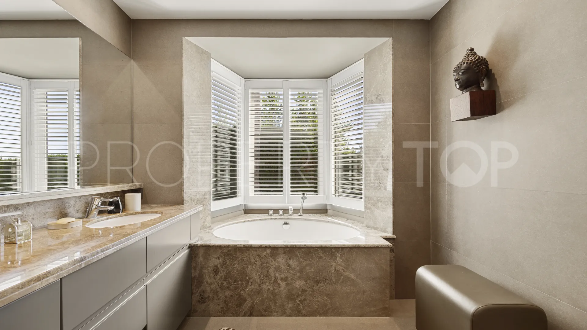 For sale Marbella 2 bedrooms villa