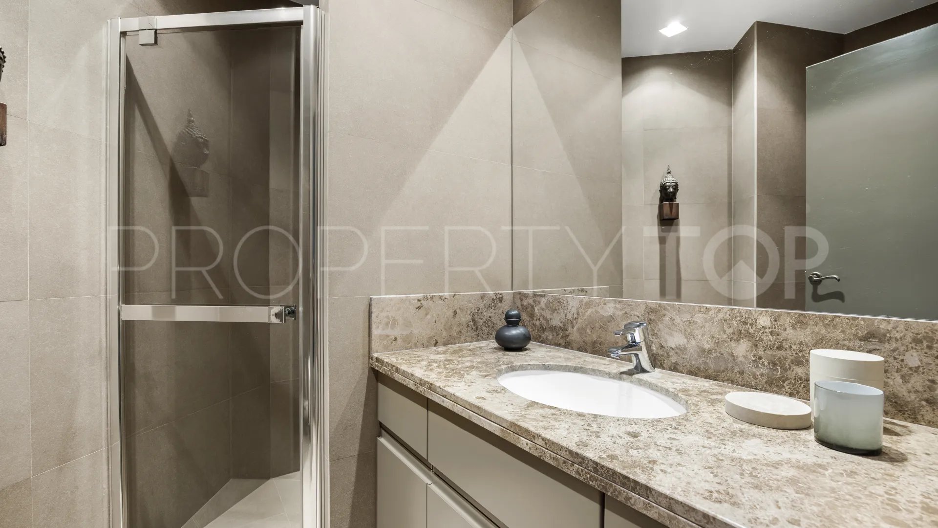 For sale Marbella 2 bedrooms villa