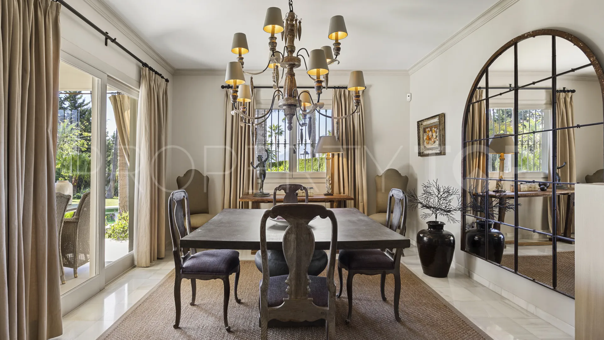 For sale Marbella 2 bedrooms villa