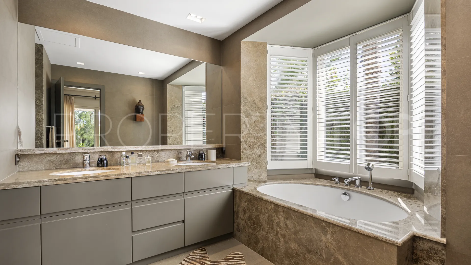 For sale Marbella 2 bedrooms villa