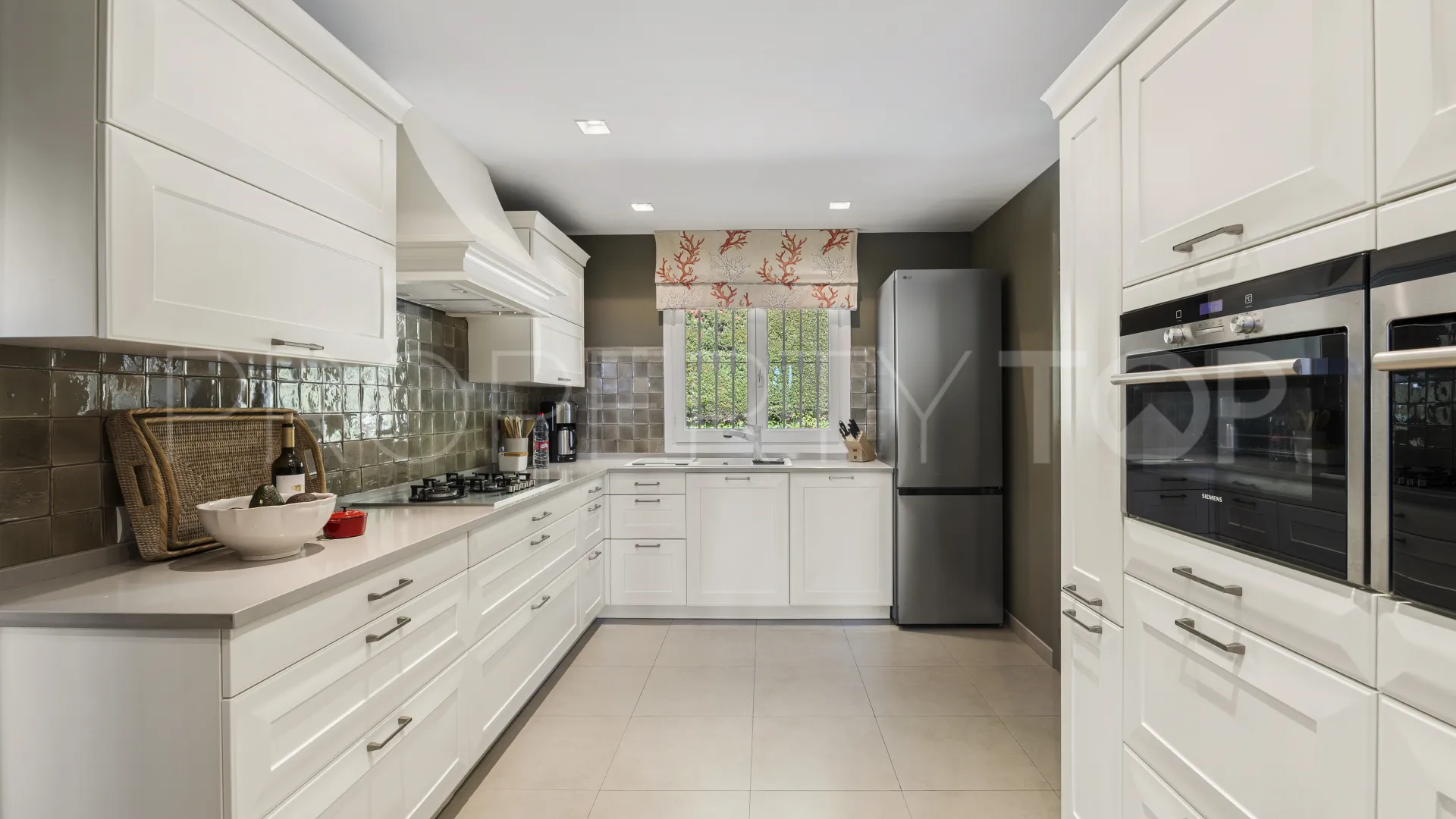 For sale Marbella 2 bedrooms villa