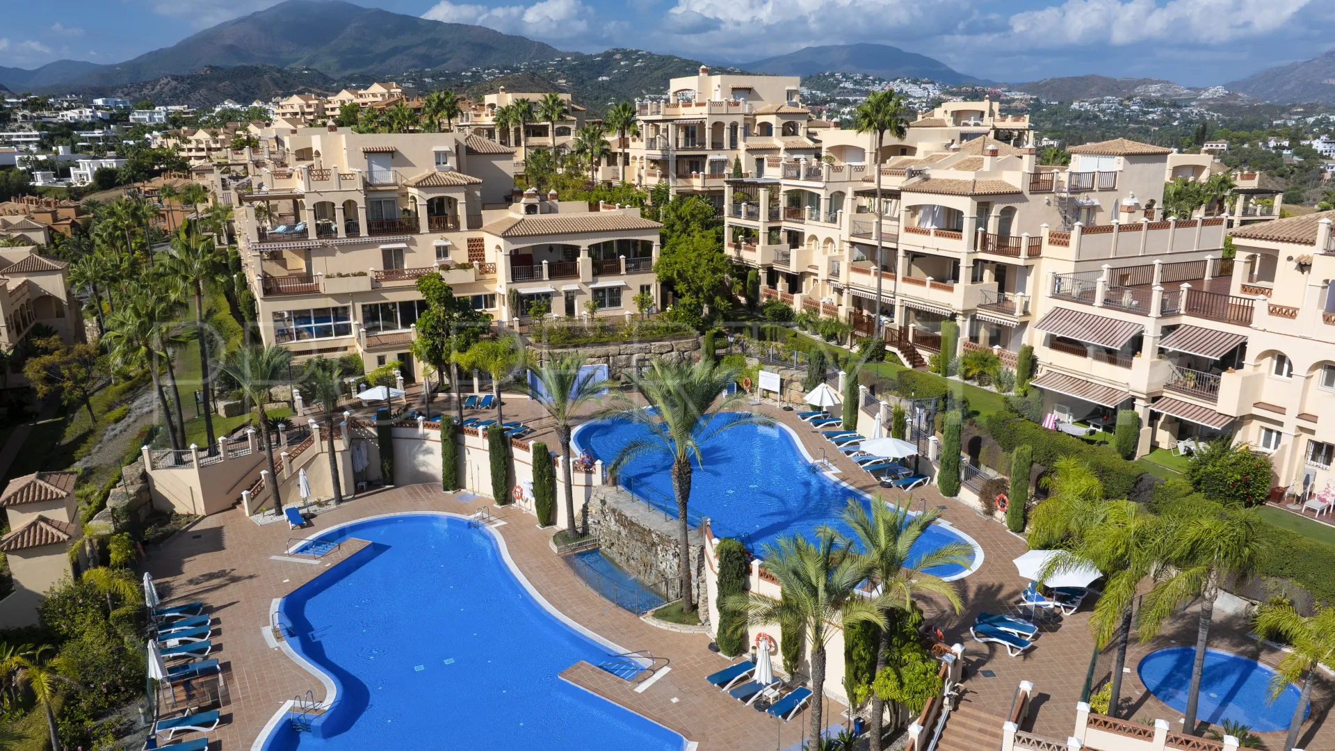 Apartment for sale in Estepona East