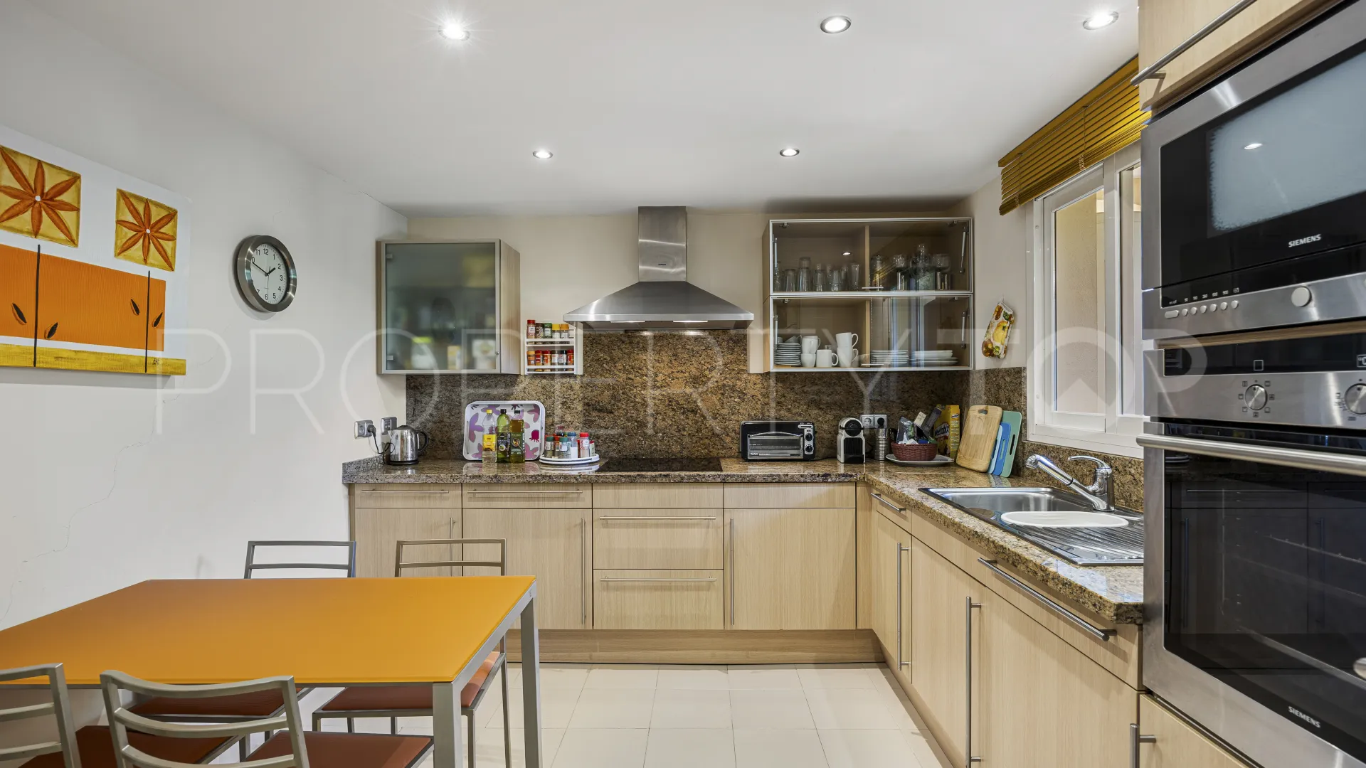 Apartment for sale in Estepona East