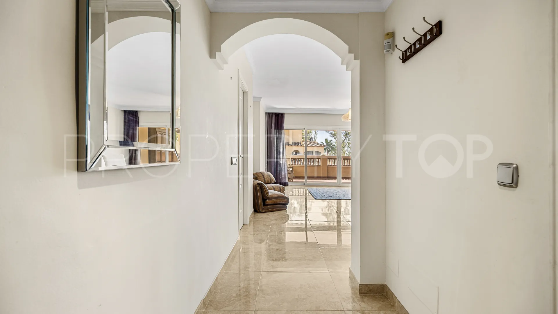 Apartment for sale in Estepona East