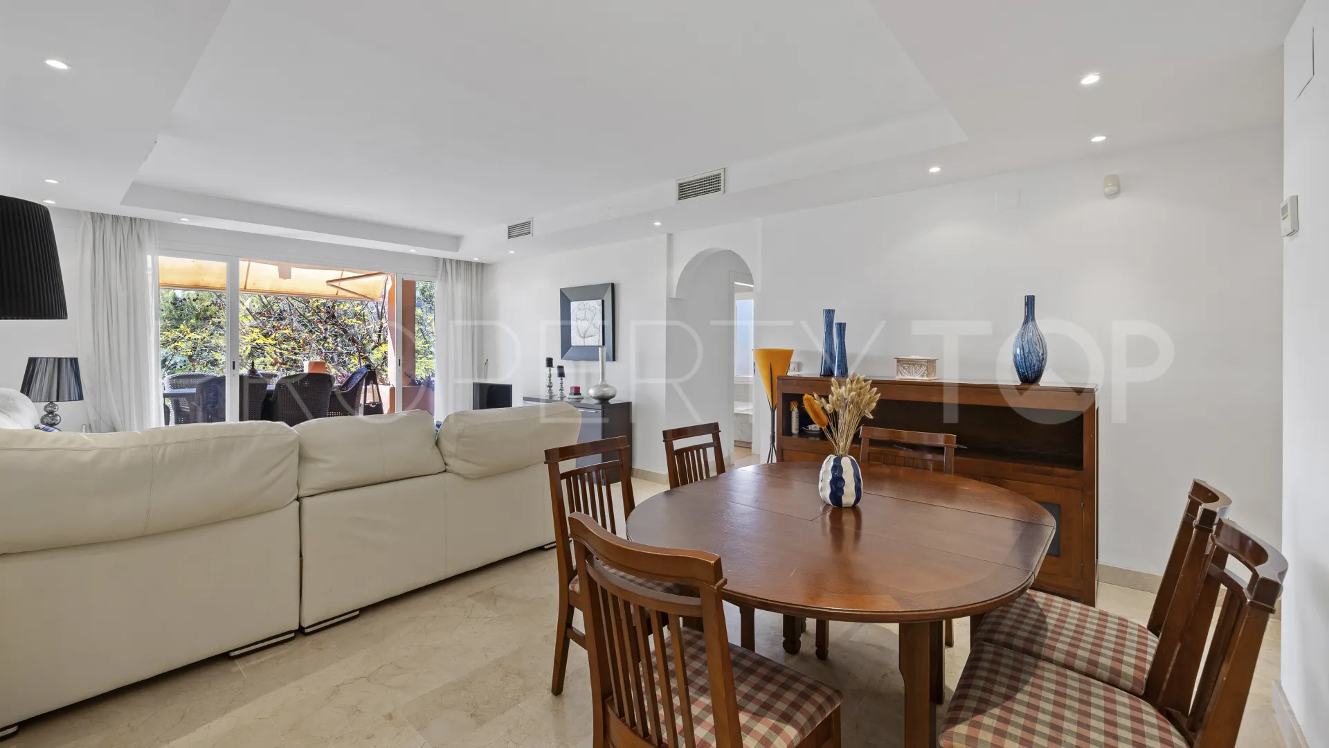 Apartamento de 4 dormitorios en venta en Marbella Golden Mile