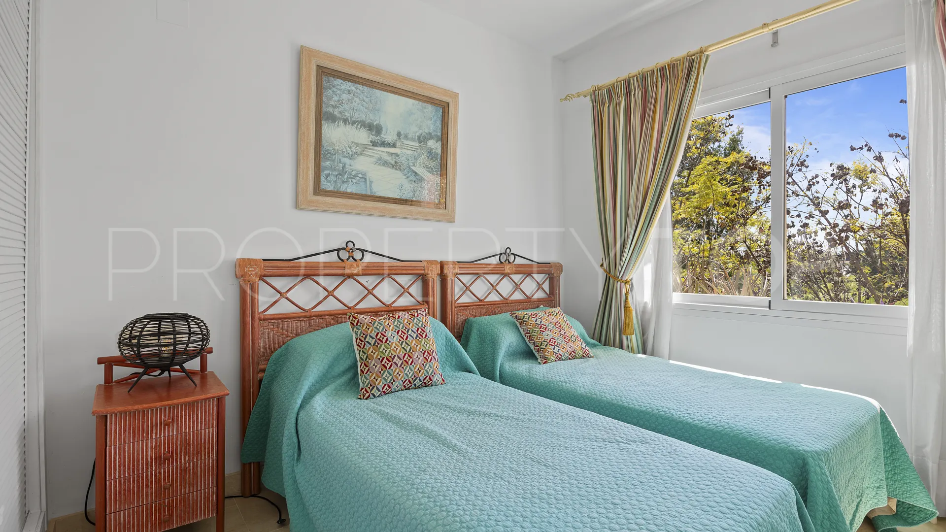 Apartamento de 4 dormitorios en venta en Marbella Golden Mile