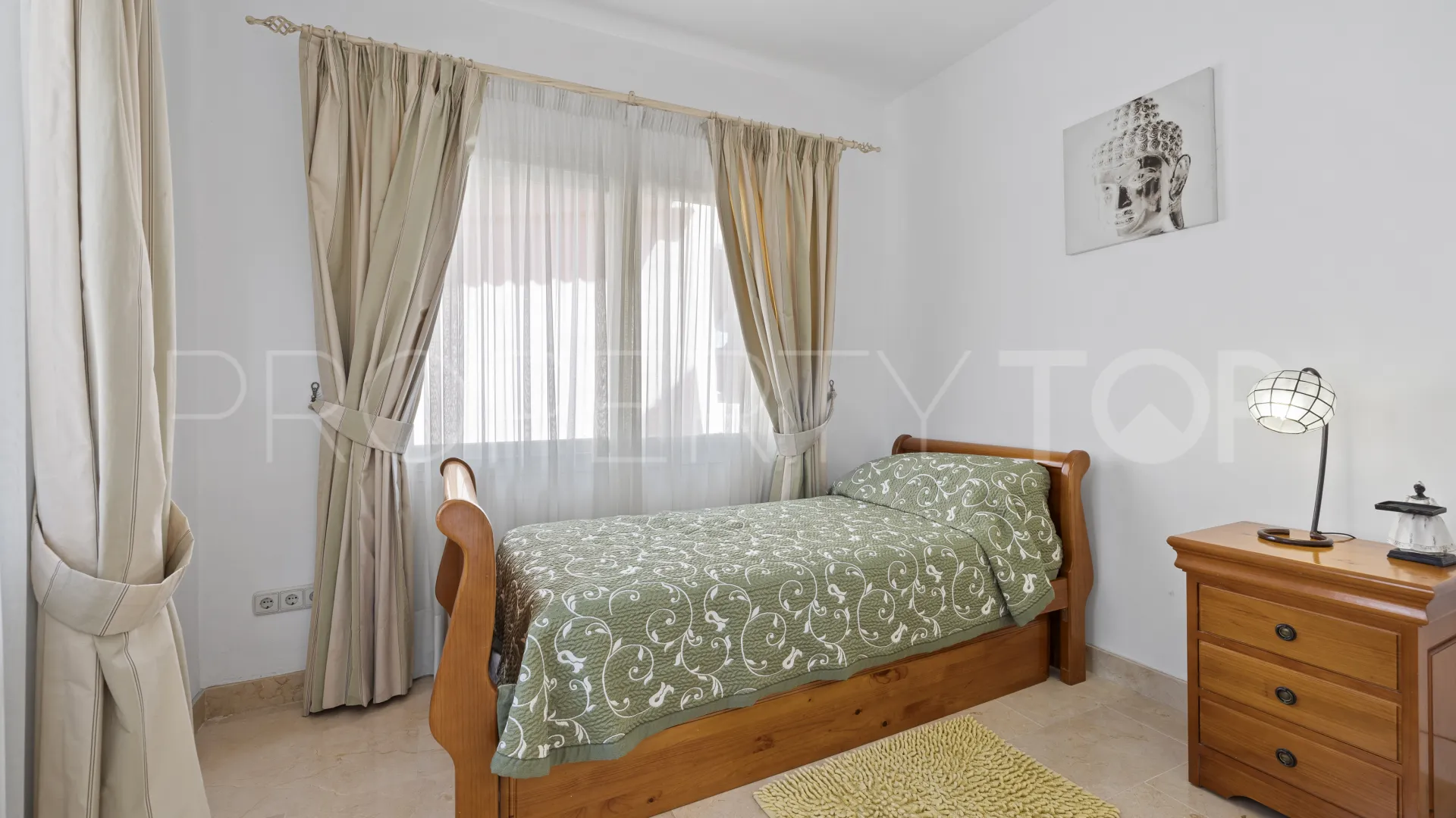 Apartamento de 4 dormitorios en venta en Marbella Golden Mile