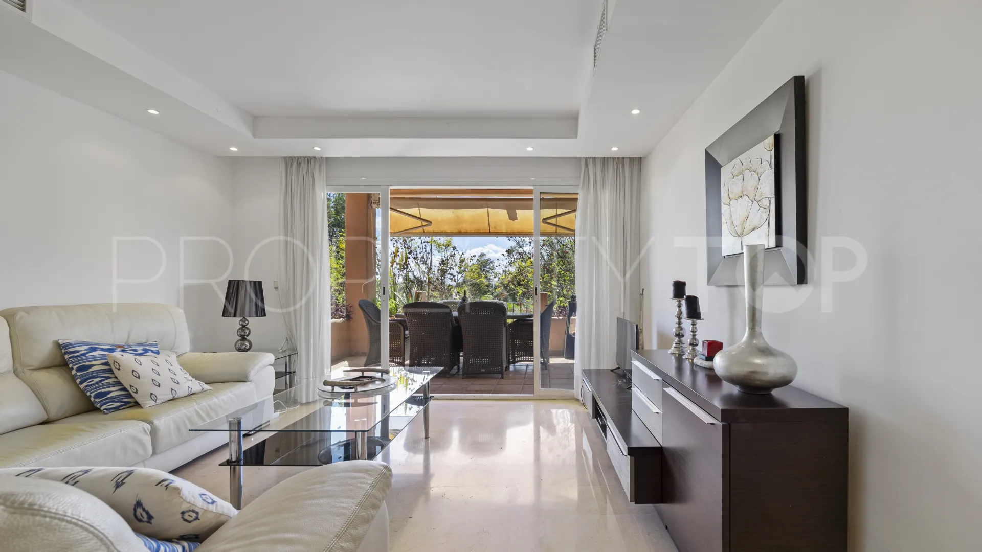 Apartamento de 4 dormitorios en venta en Marbella Golden Mile