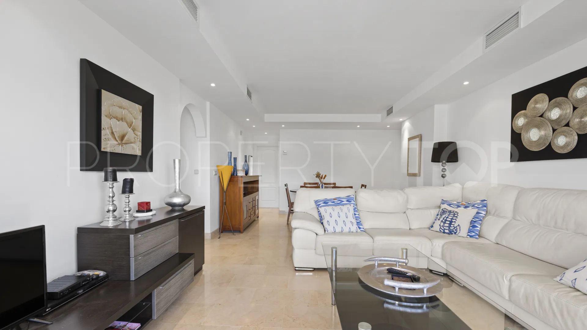 Apartamento de 4 dormitorios en venta en Marbella Golden Mile