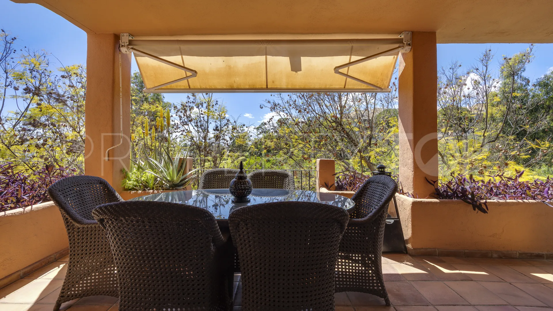 Apartamento de 4 dormitorios en venta en Marbella Golden Mile