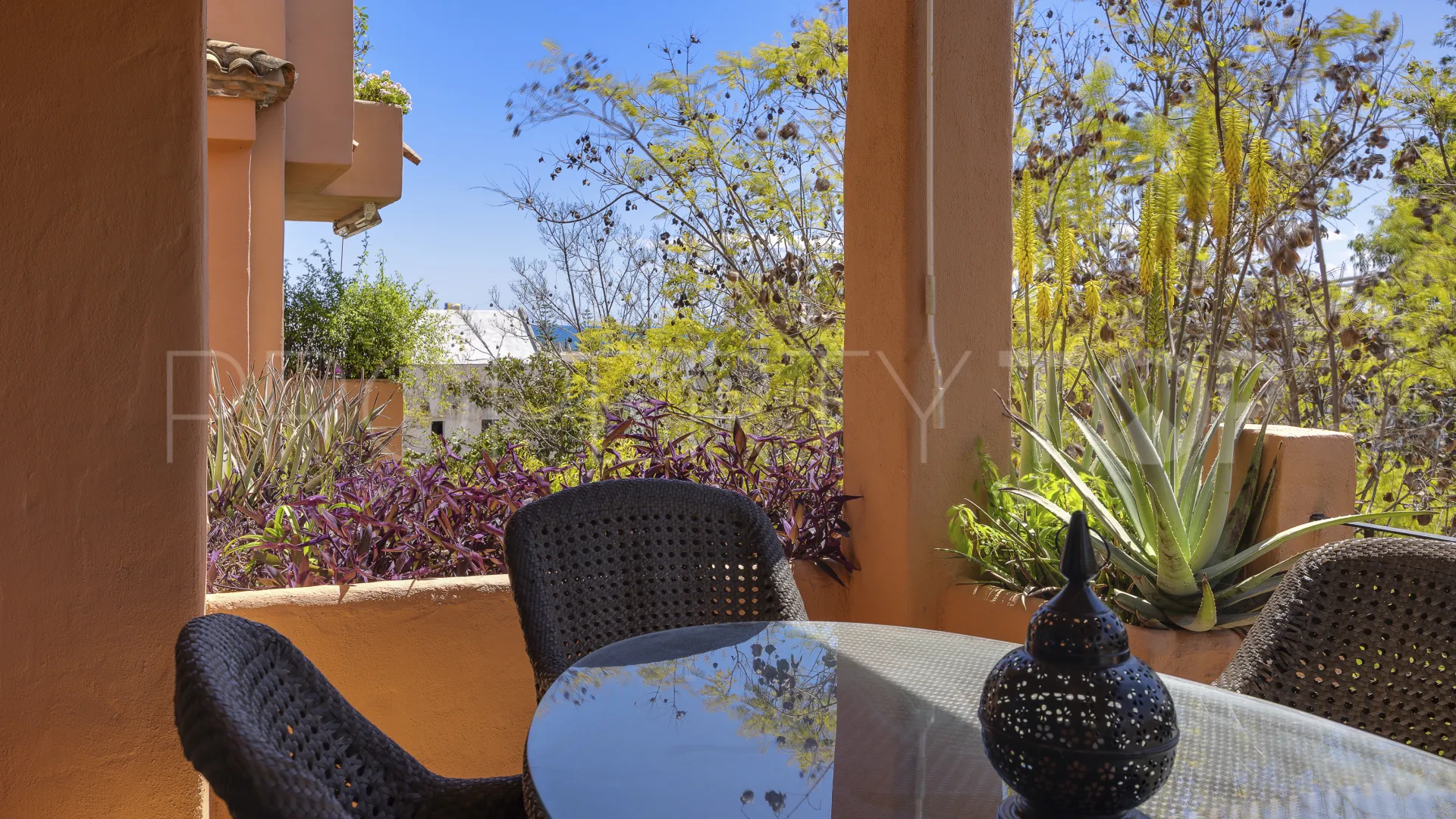 Apartamento de 4 dormitorios en venta en Marbella Golden Mile