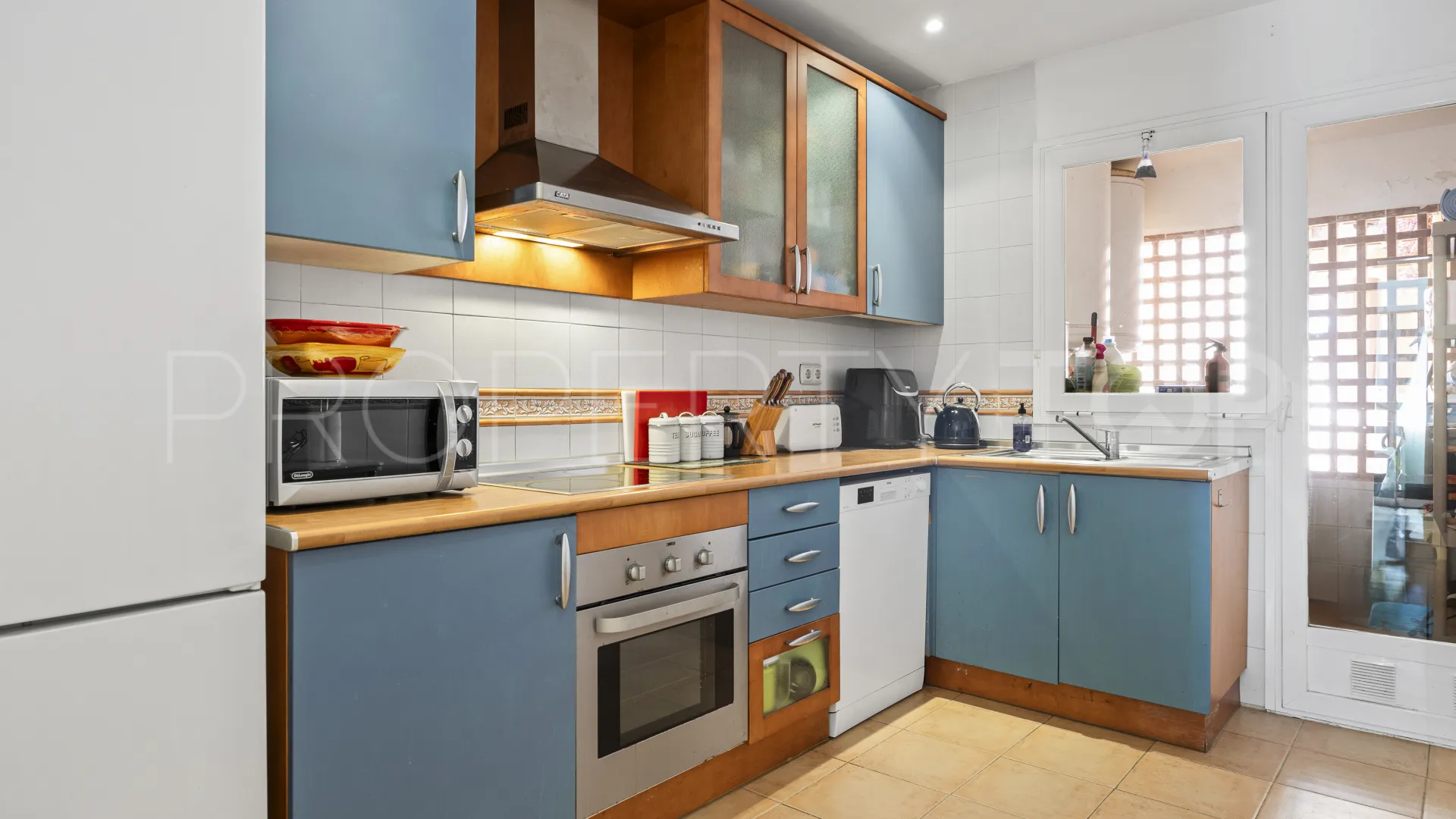 Apartamento de 4 dormitorios en venta en Marbella Golden Mile