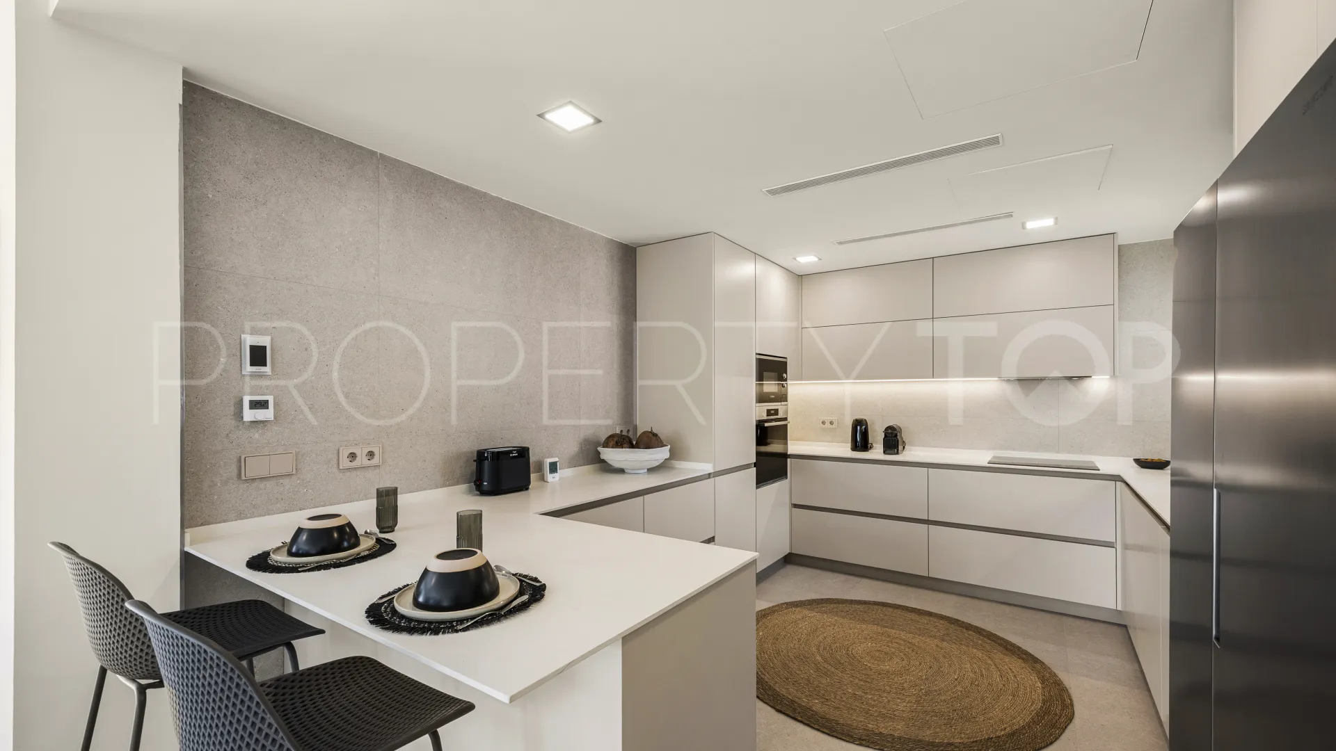 Comprar villa con 4 dormitorios en Guadalmina Alta