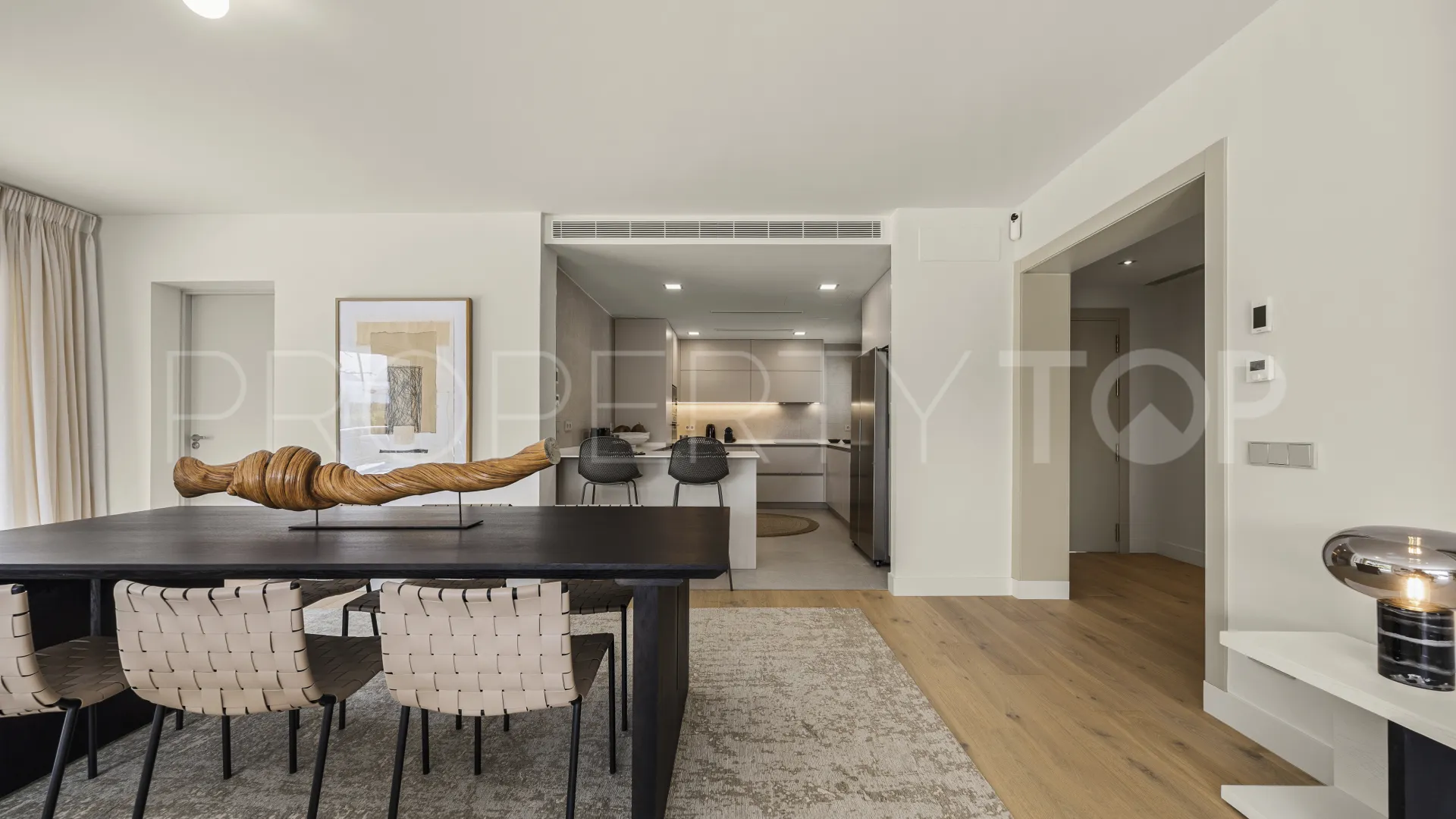 Comprar villa con 4 dormitorios en Guadalmina Alta
