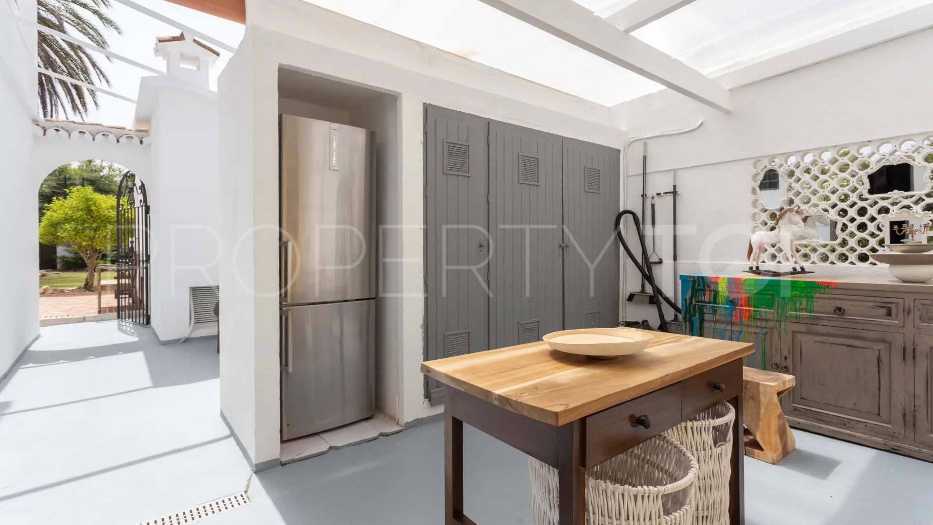 Guadalmina Baja, villa de 4 dormitorios en venta