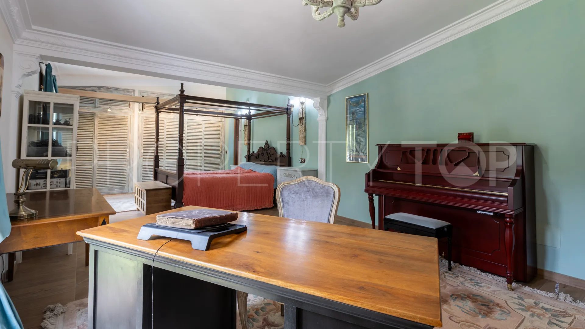 Guadalmina Baja, villa de 4 dormitorios en venta
