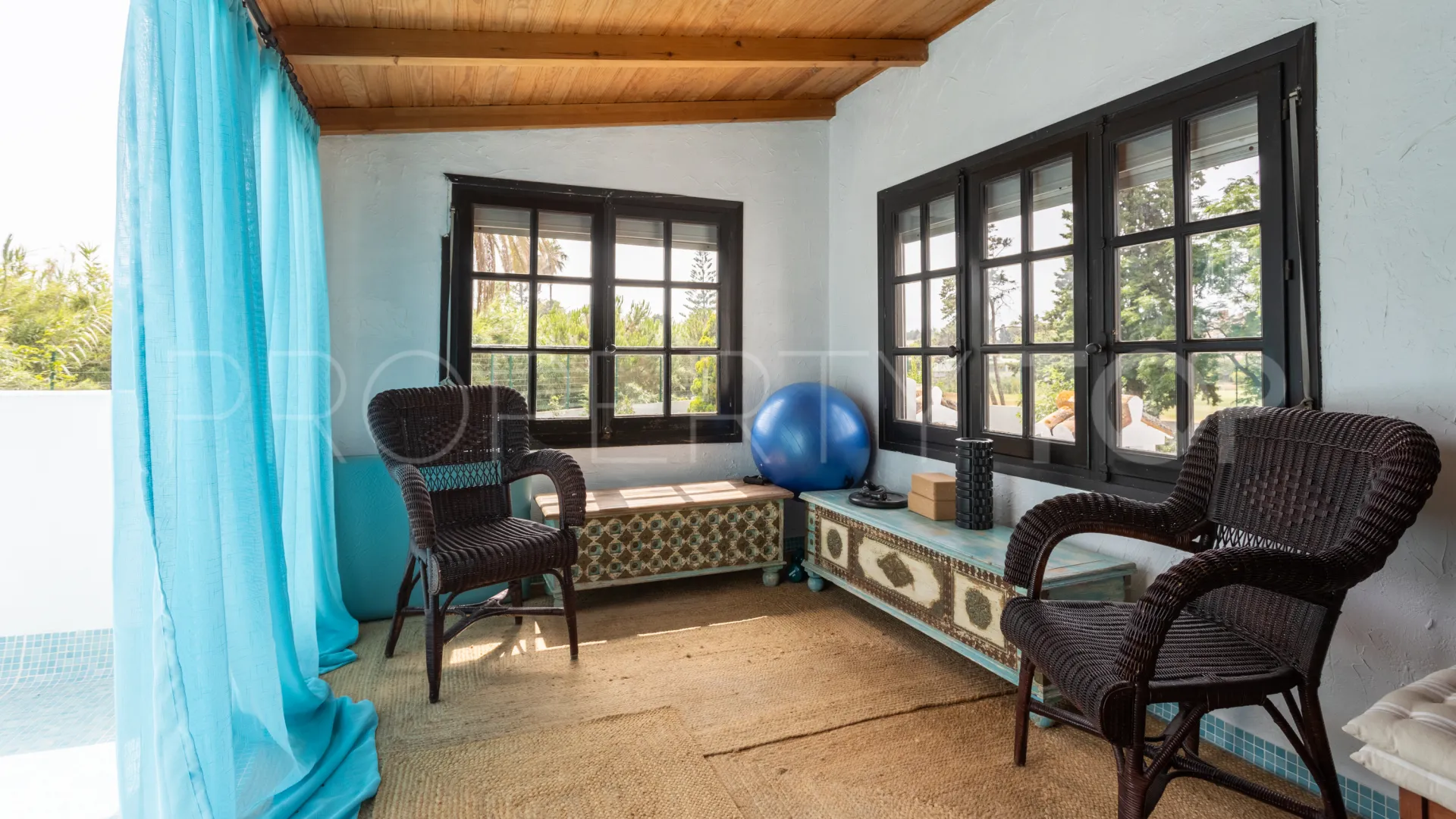 Guadalmina Baja, villa de 4 dormitorios en venta