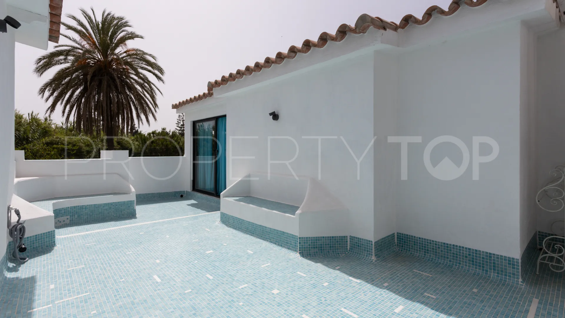 Guadalmina Baja, villa de 4 dormitorios en venta