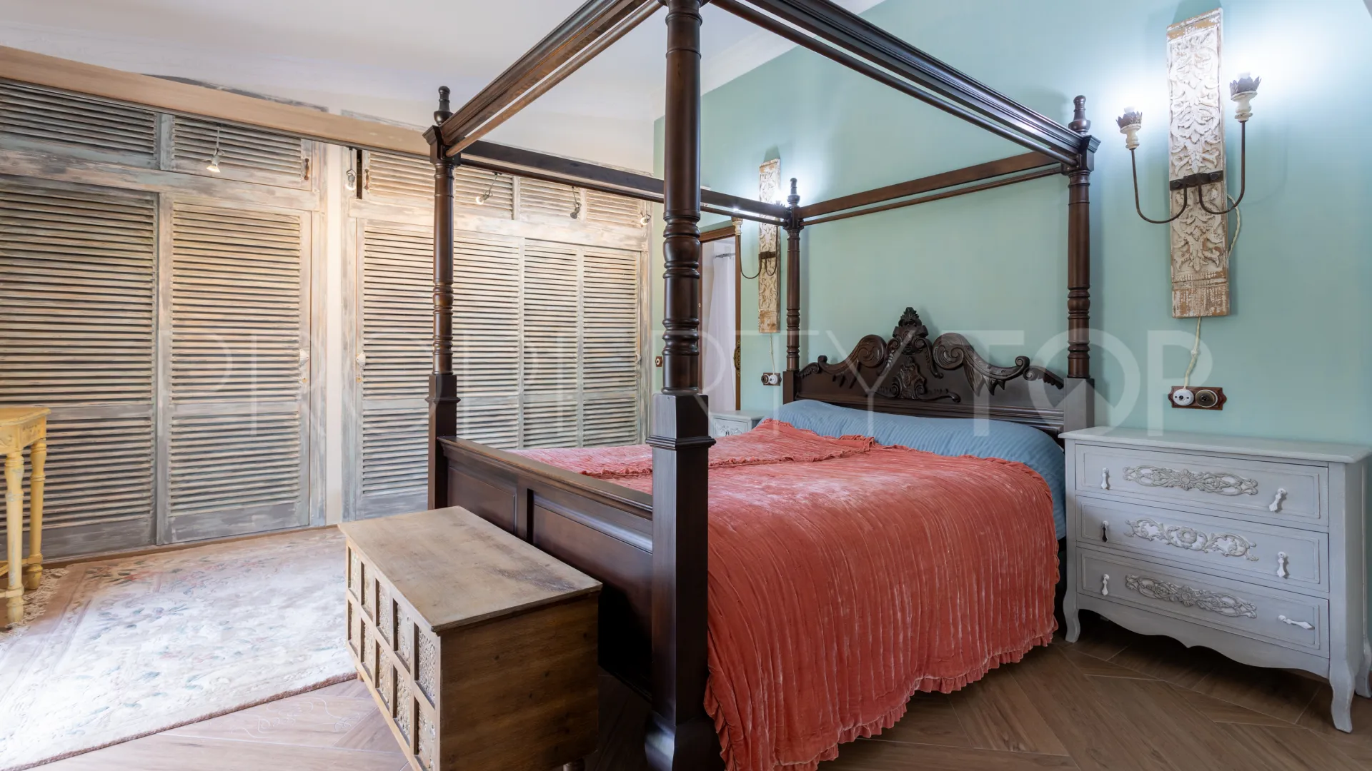Guadalmina Baja, villa de 4 dormitorios en venta