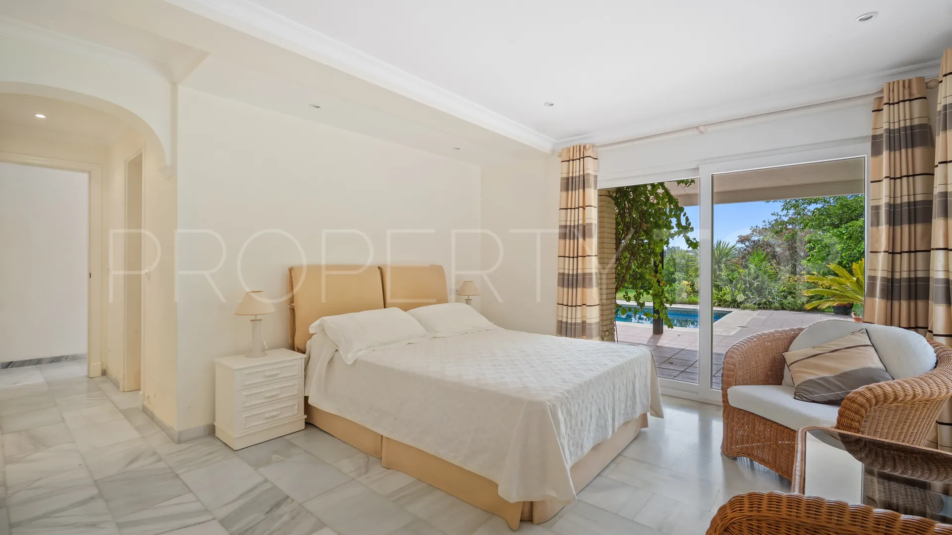 Guadalmina Alta, villa en venta