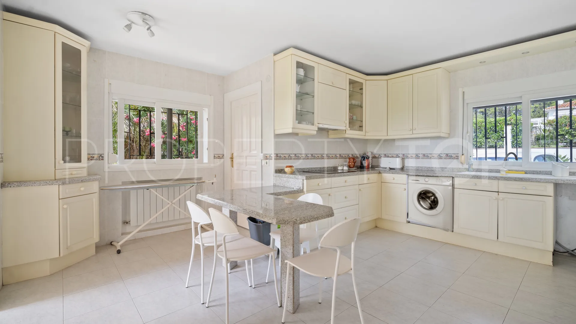 Guadalmina Alta, villa en venta