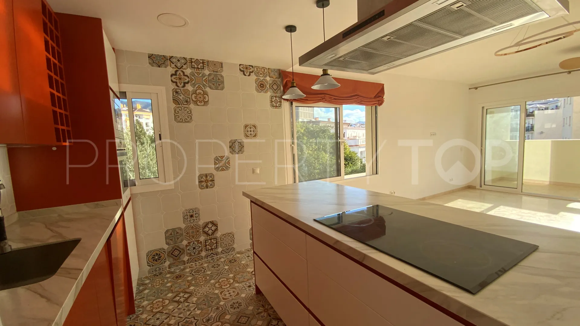 Buy Marbella Centro 3 bedrooms apartment