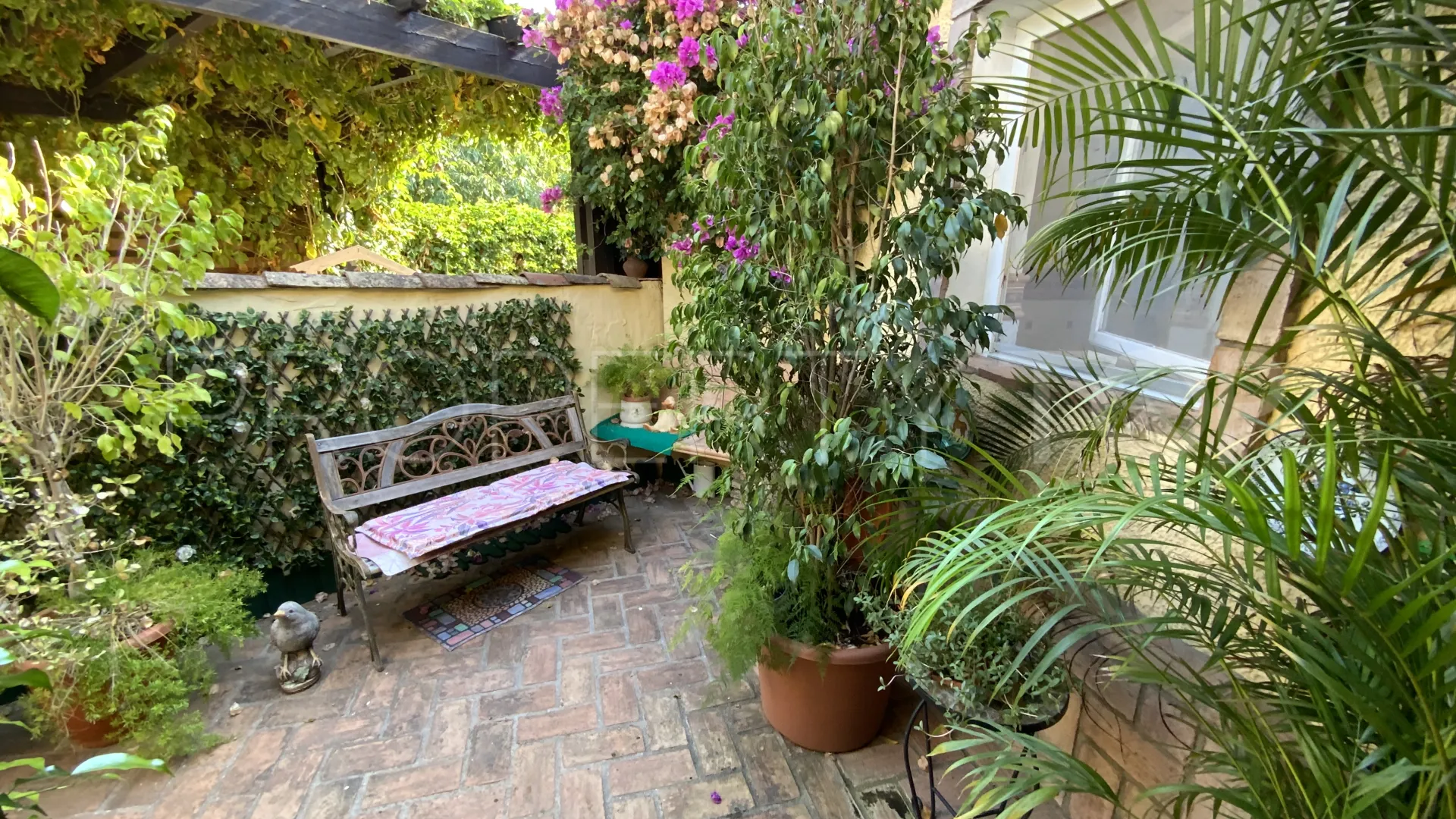Benahavis, casa de 2 dormitorios en venta
