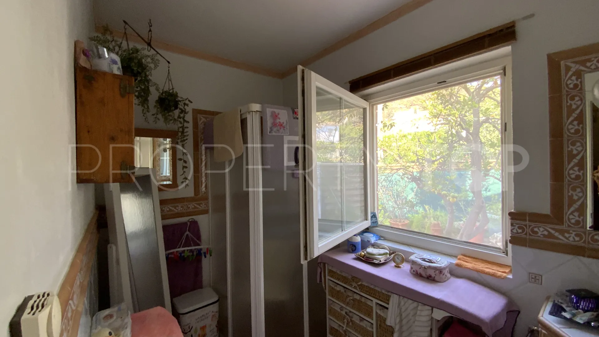 Benahavis, casa de 2 dormitorios en venta