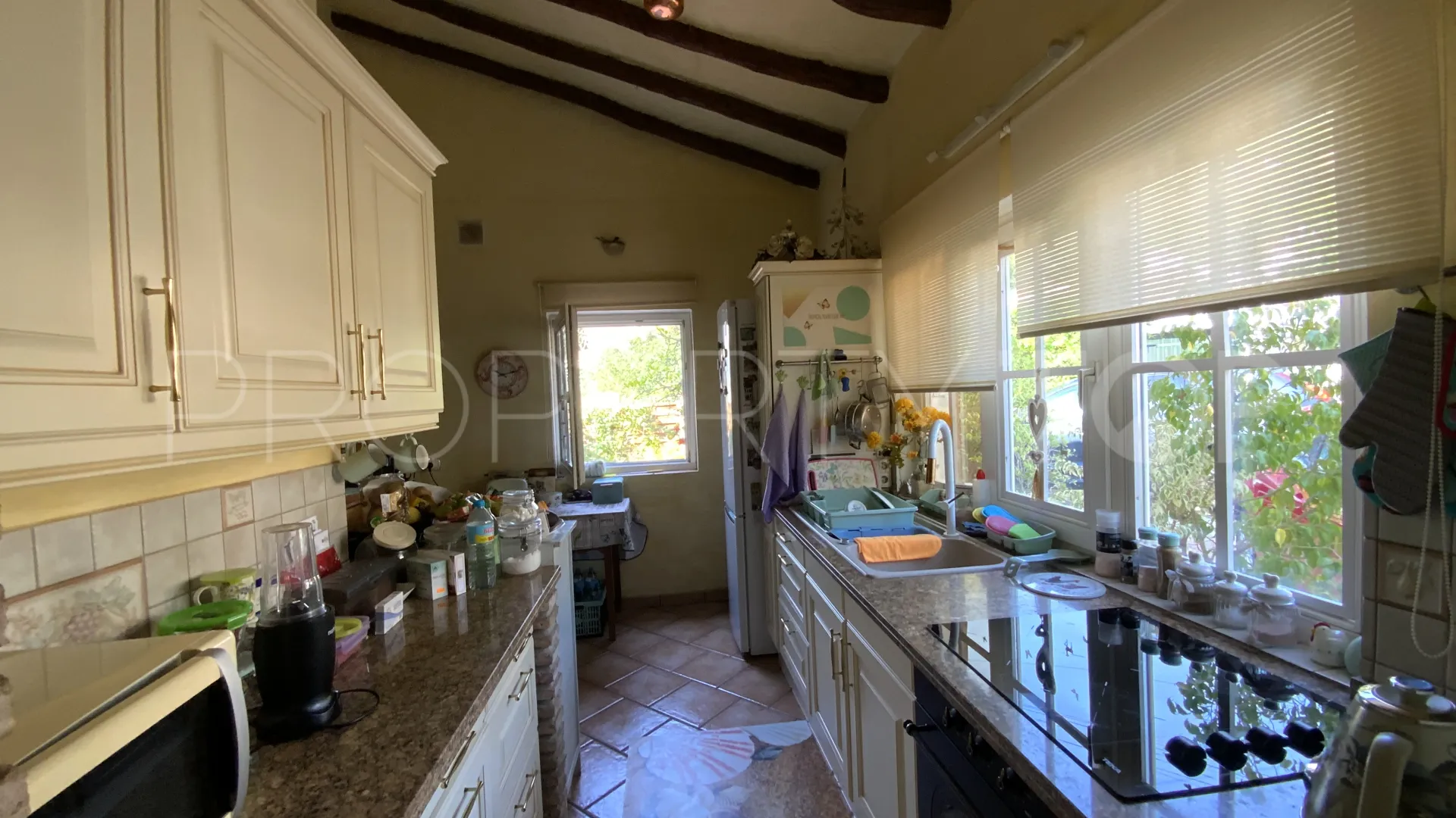 Benahavis, casa de 2 dormitorios en venta