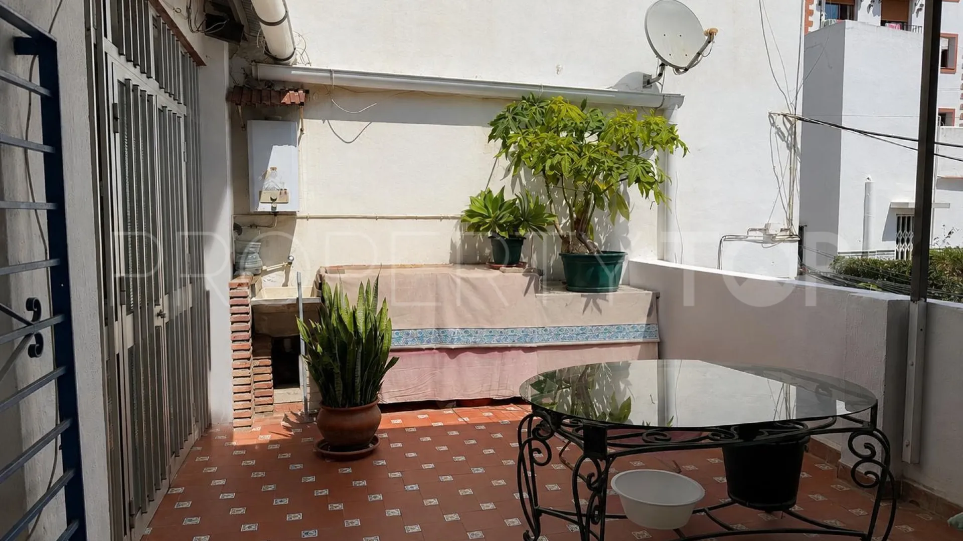 Comprar adosado en Casco antiguo con 6 dormitorios